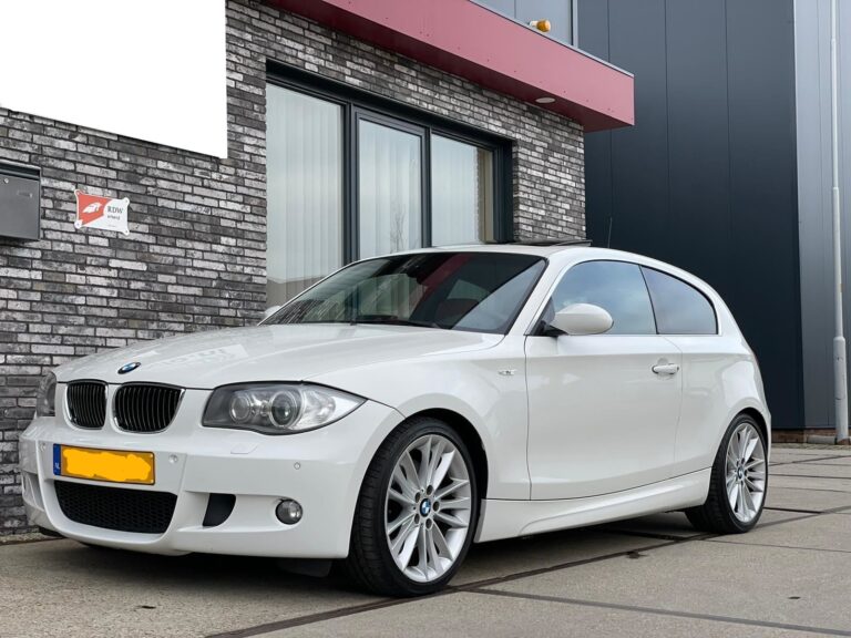 BMW 130 I (E87)