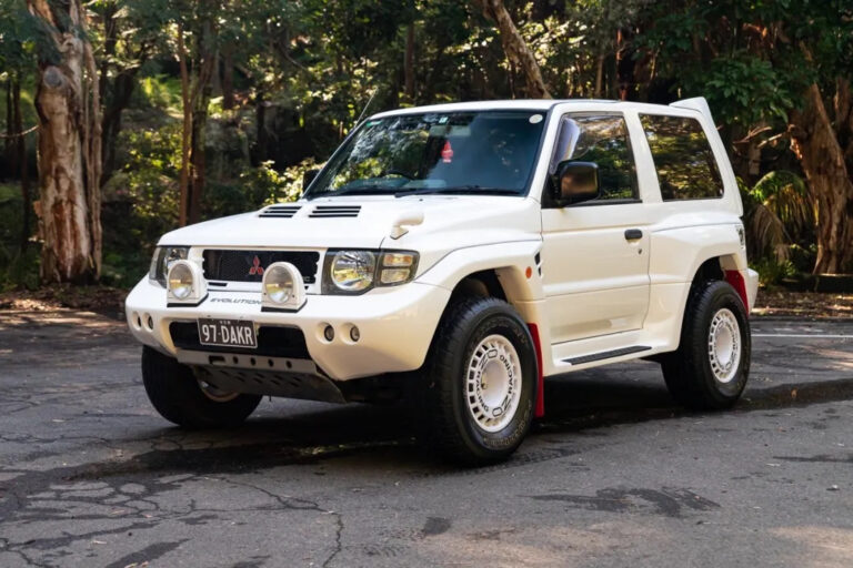 Mitsubishi Pajero Evo