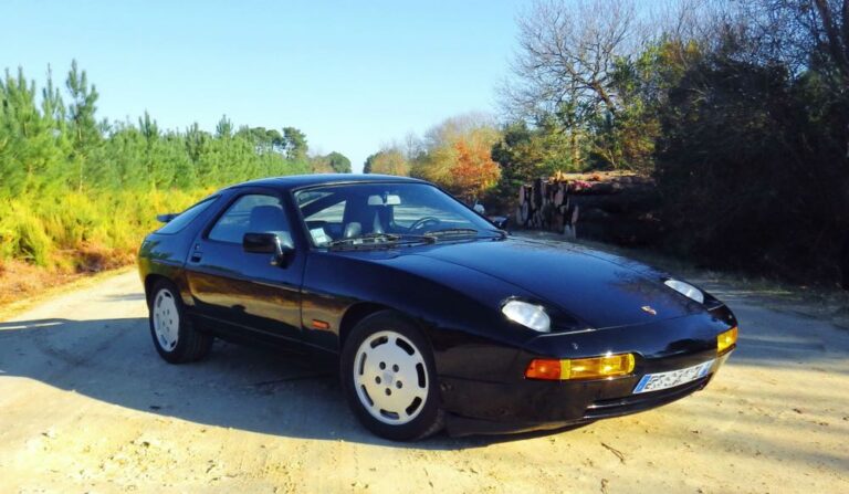 Porsche 928 S4