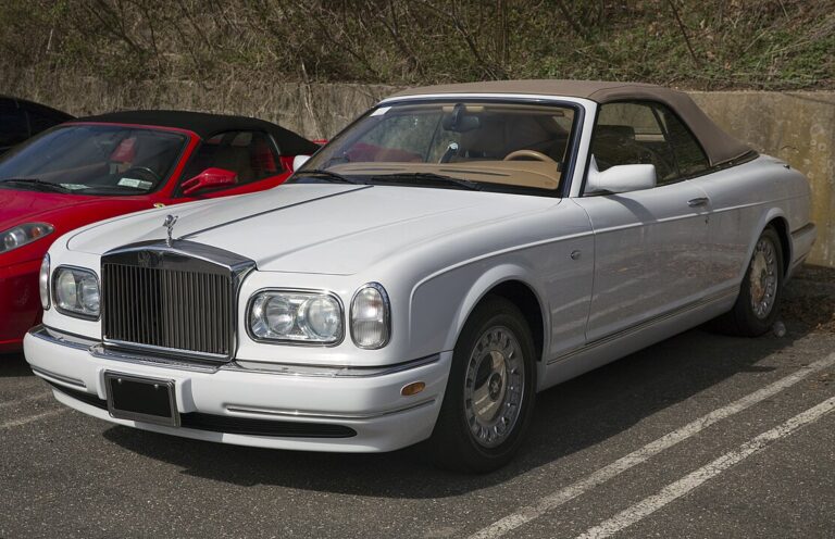 Rolls-Royce Corniche V