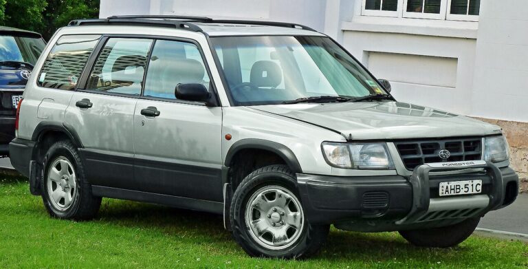 Subaru Forester SF5