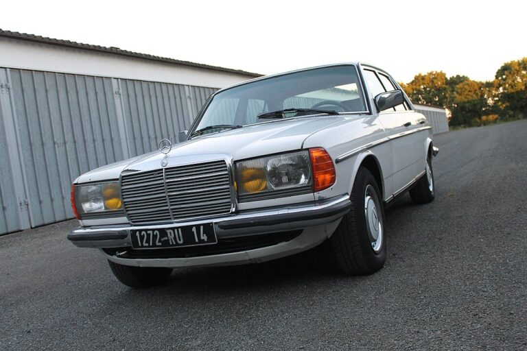 Mercedes-Benz 280 E