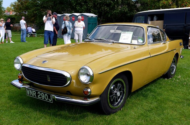 Volvo 1800 E