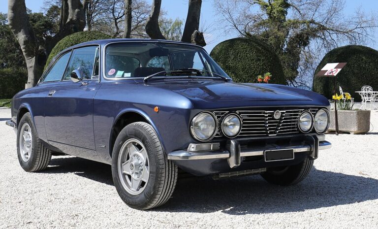 Alfa Romeo Giulia GT 2000