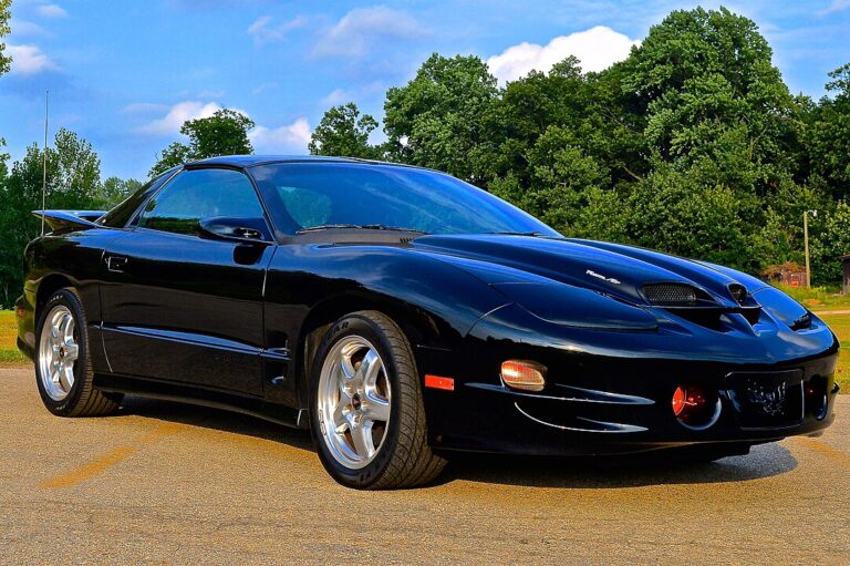 Pontiac Firebird Trans Am 2002