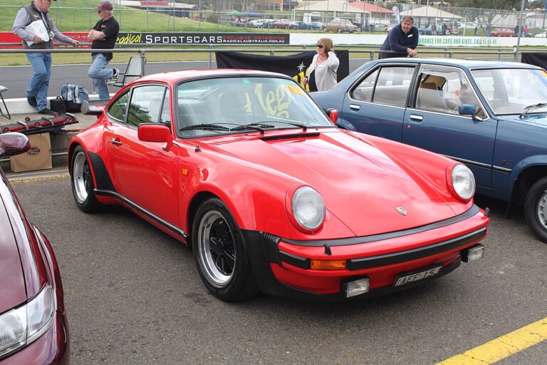 Porsche 911 Turbo (930)