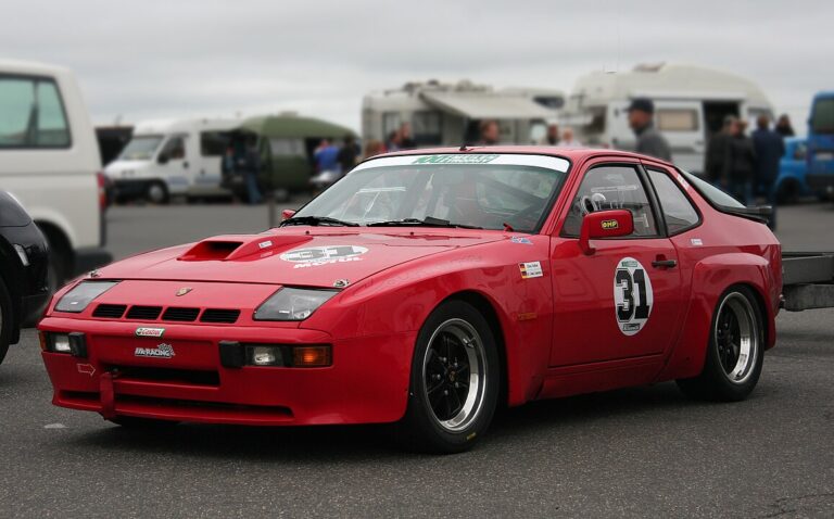 Porsche 924 Carrera GTS