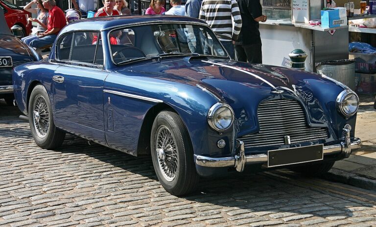 Aston Martin DB2/4
