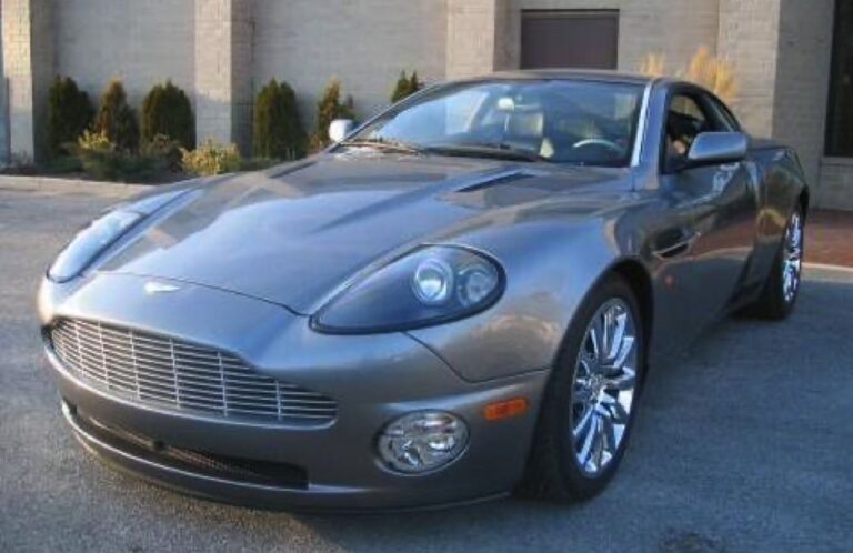 Aston Martin Vanquish I V12